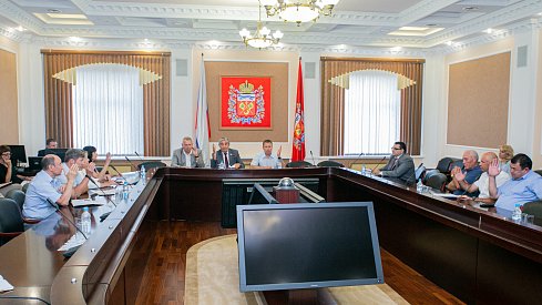 В центре внимания – региональные и федеральные законы